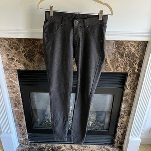 HUE dark gray/black denim leggings